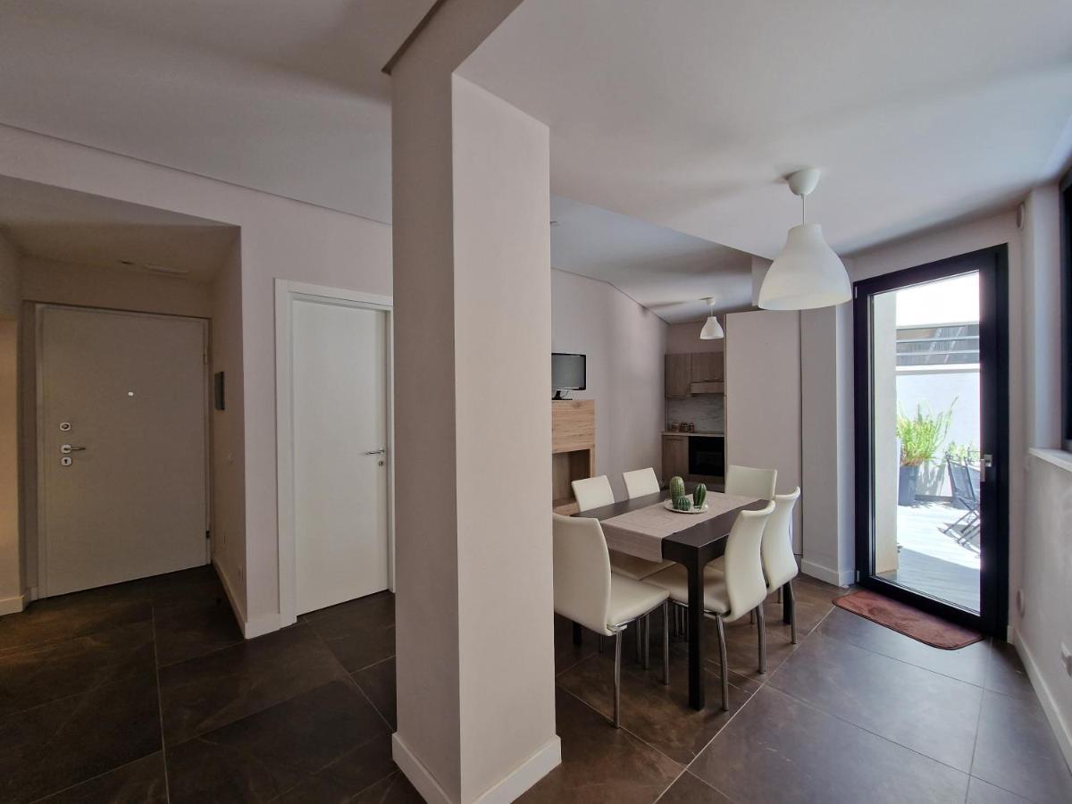 Apartment The White Domus *