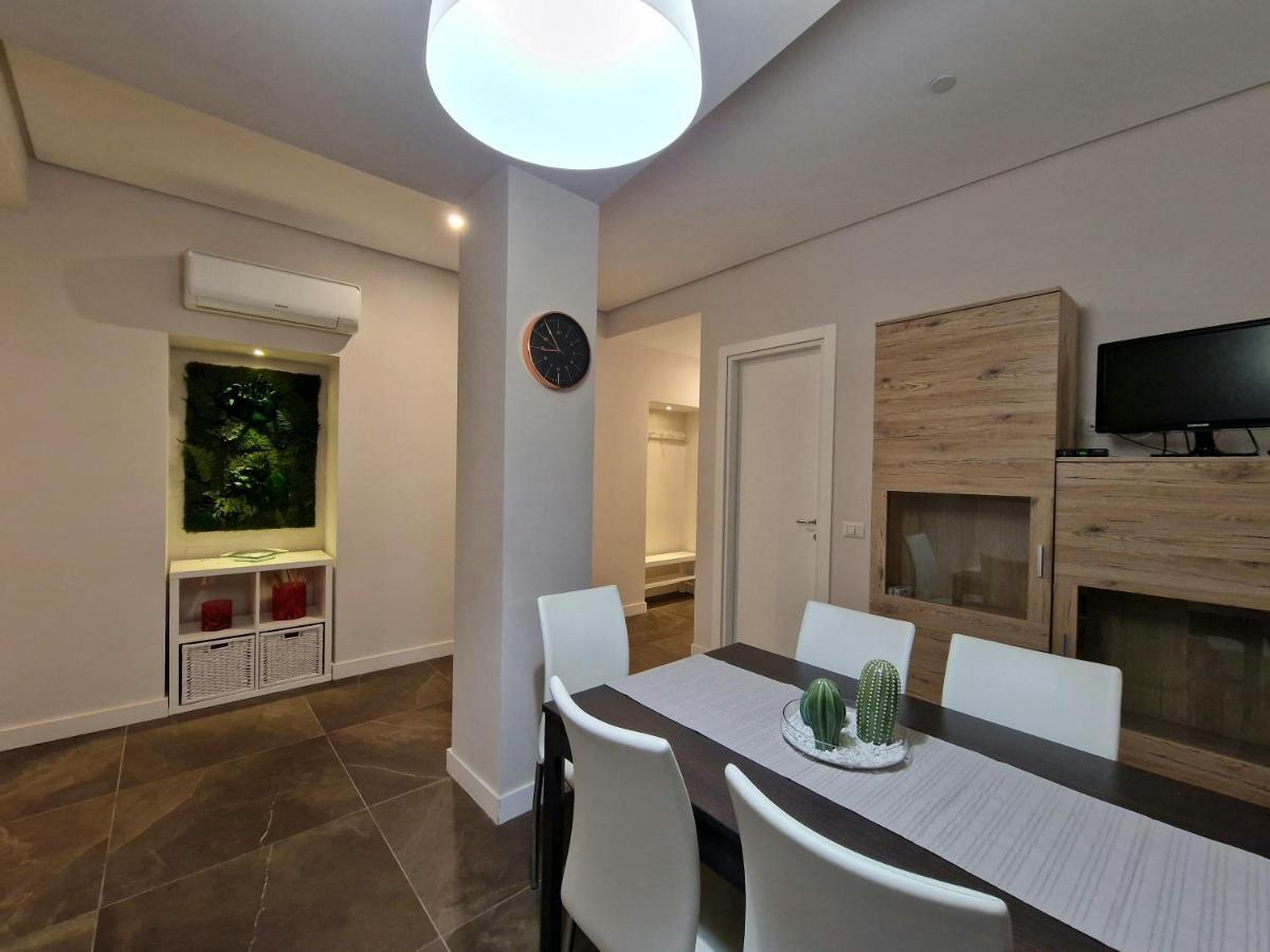 The White Domus Apartment *