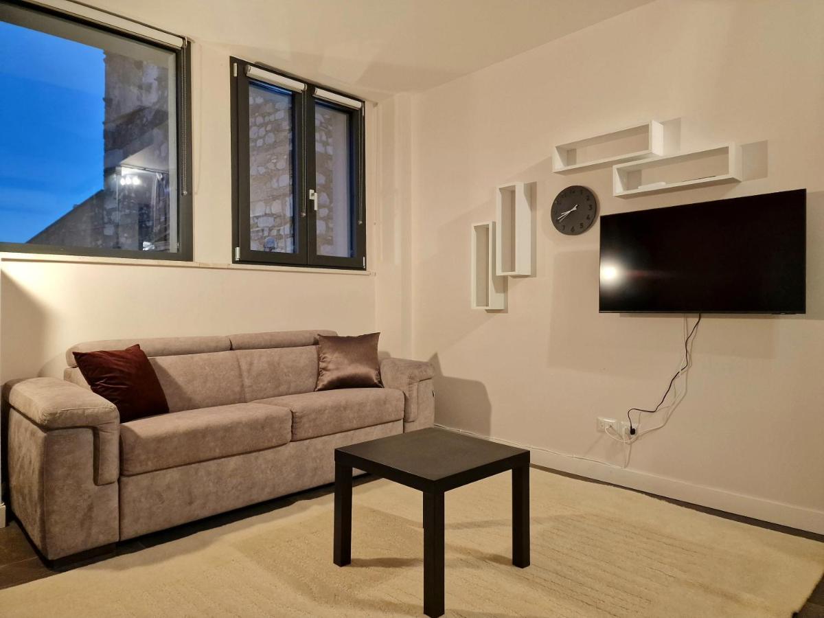 Apartment The White Domus *
